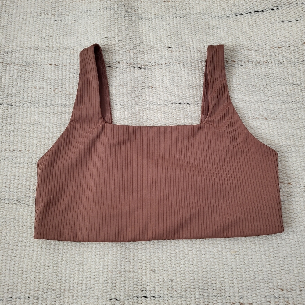 Girlfriend Collective Rib Tommy Ribbed Bra in Rye Size Medium